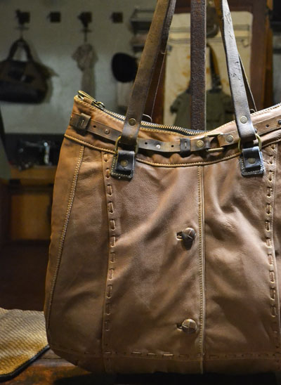 Silent-People-Ledertasche-braun-image Silent-People-Ledertasche-braun-image-vintage-taschen