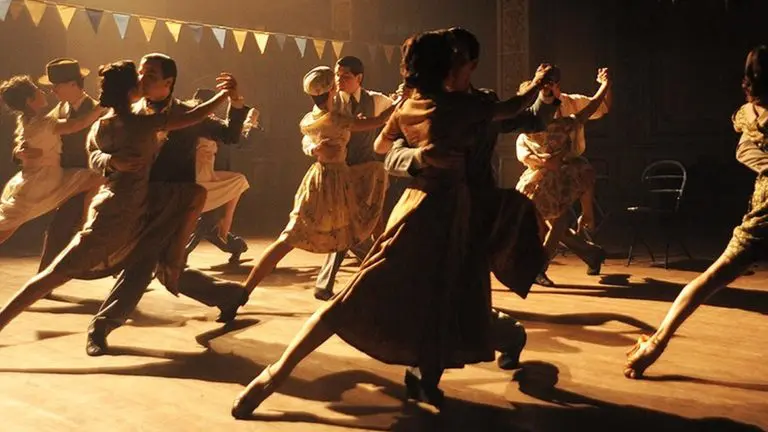 Tango films with dance in the cinema