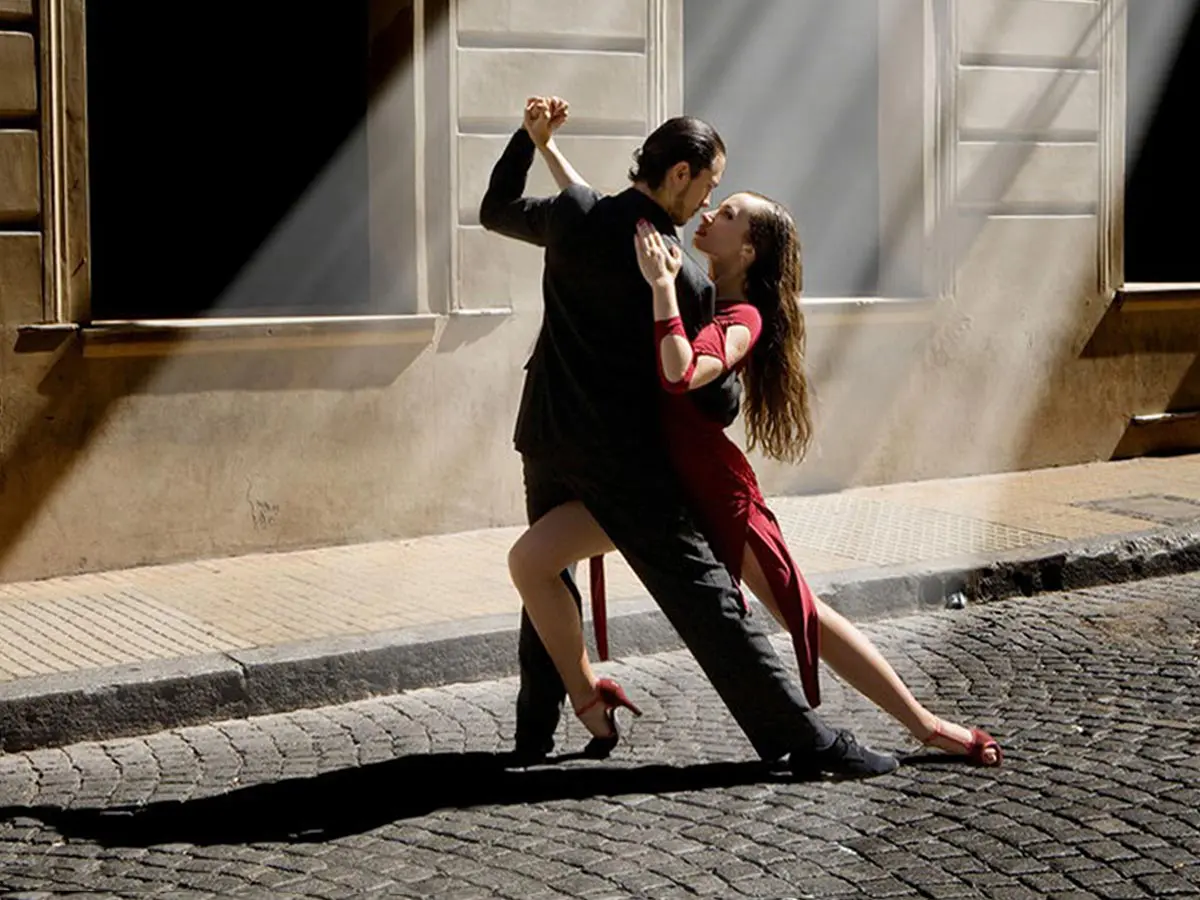 Argentine tango pose