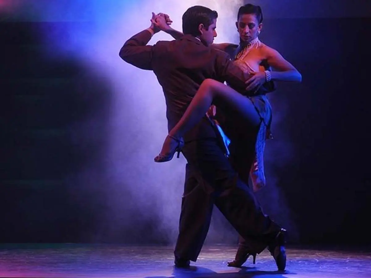 Tango dance show Buenos Aires